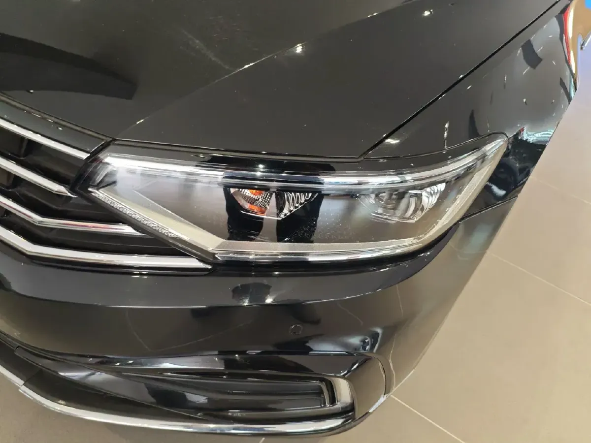 2022 Volkswagen Magotan GTE 1.4T 150HP L4 6DCT PHEV 13KWH,autocango,china used car exporter,china ev exporter,chinese used car exporter,chinese used ev exporter