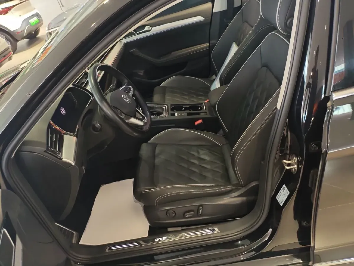 2022 Volkswagen Magotan GTE 1.4T 150HP L4 6DCT PHEV 13KWH,autocango,china used car exporter,china ev exporter,chinese used car exporter,chinese used ev exporter