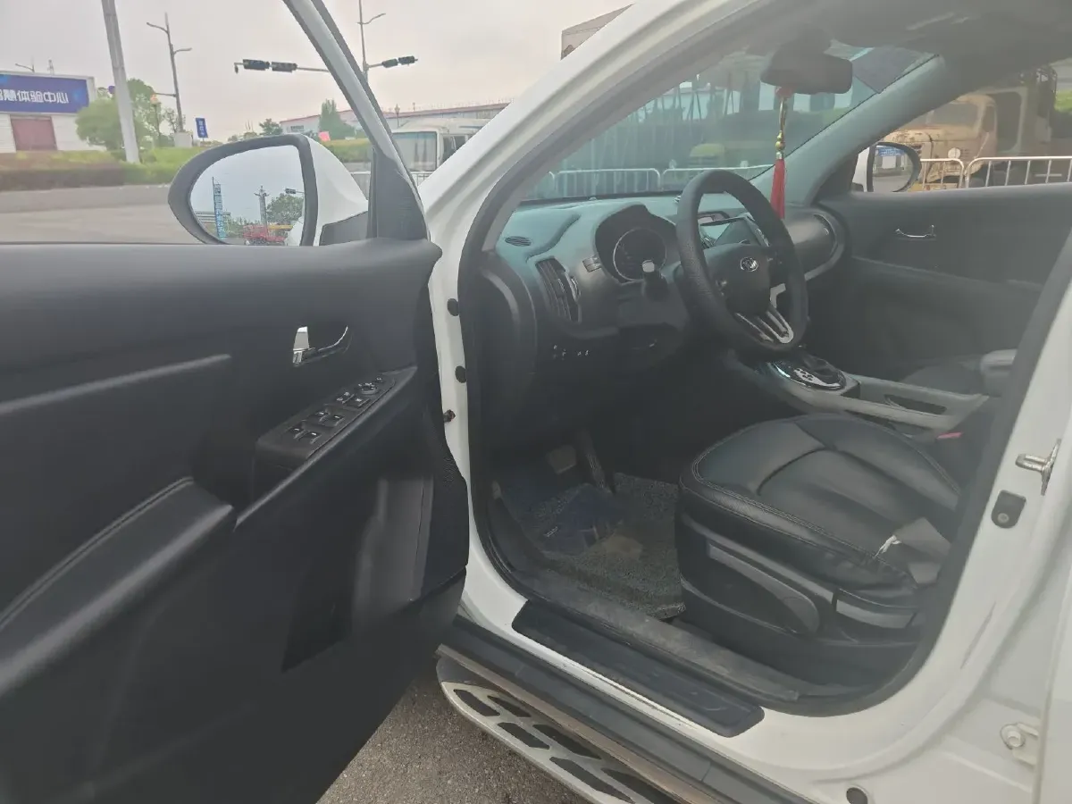 2015 Kia Sportage R 2.0L 165HP L4 6AT,autocango,china used car exporter,china ev exporter,chinese used car exporter,chinese used ev exporter