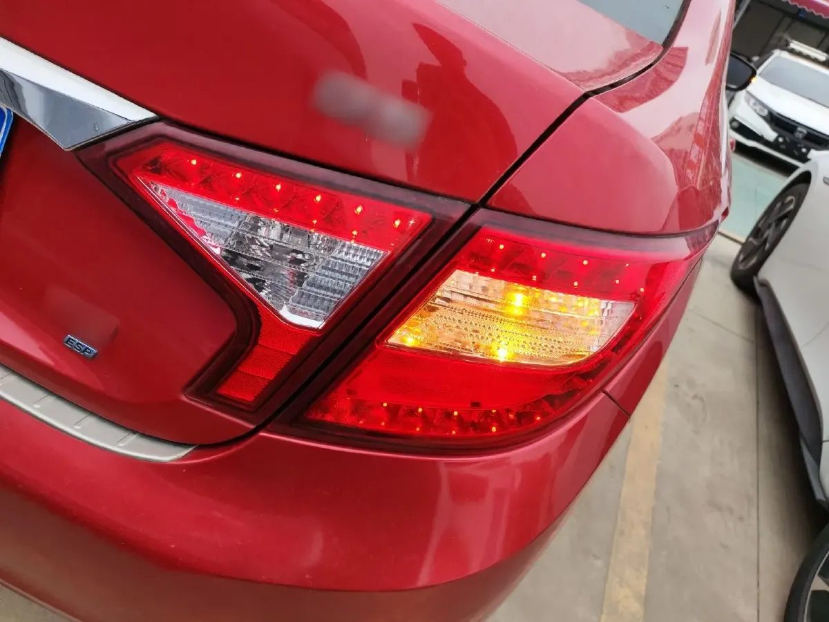 2014 BYD G5 1.5T 154HP L4 6DCT,autocango,china used car exporter,china ev exporter,chinese used car exporter,chinese used ev exporter