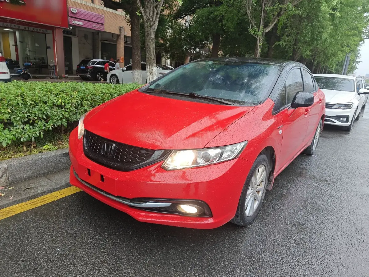 2014 Honda Civic 1.8L 141HP L4 5AT