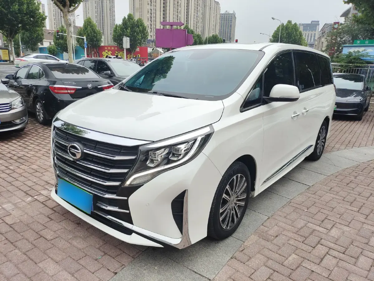2021 GAC Trumpchi M8 2.0T 252HP L4 8AT