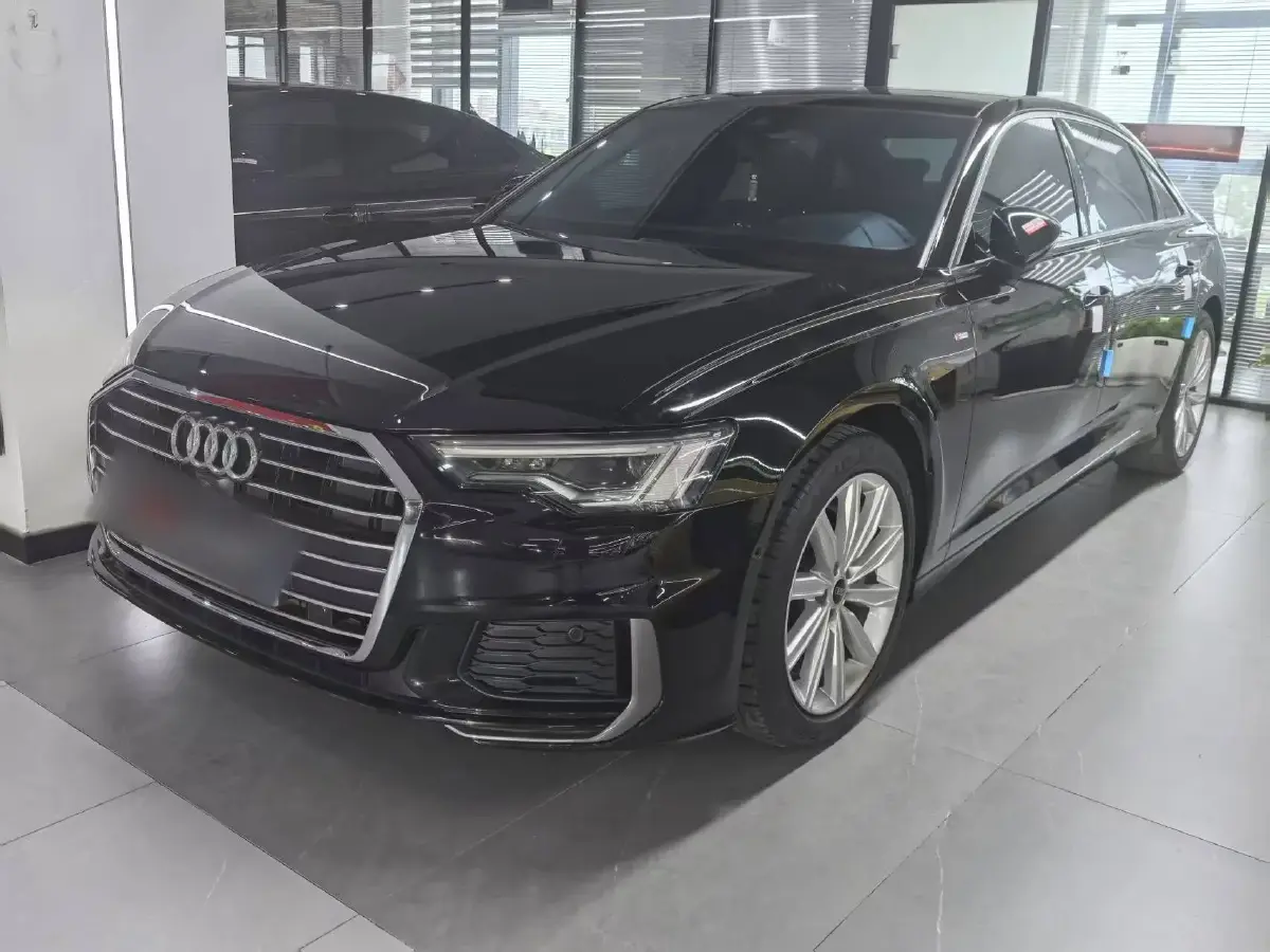 2022 Audi A6L 2.0T 224HP L4 7DCT
