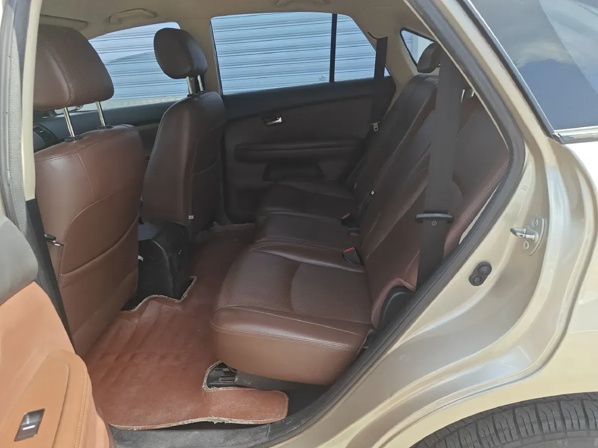 2014 BYD S6 2.0L 140HP L4 5MT,autocango,china used car exporter,china ev exporter,chinese used car exporter,chinese used ev exporter