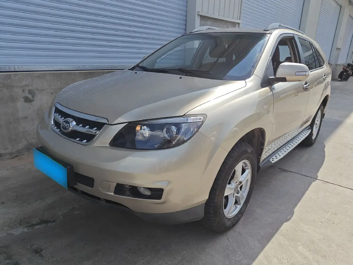 2014 BYD S6 2.0L 140HP L4 5MT