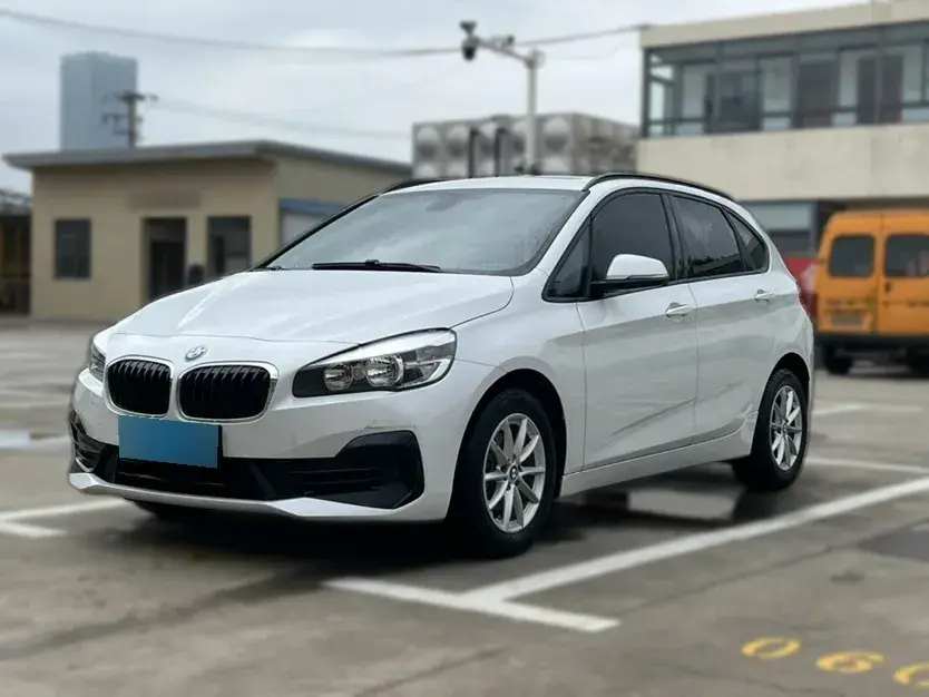 2019 BMW 2 Series Wagon 1.5T 136HP L3 6AT