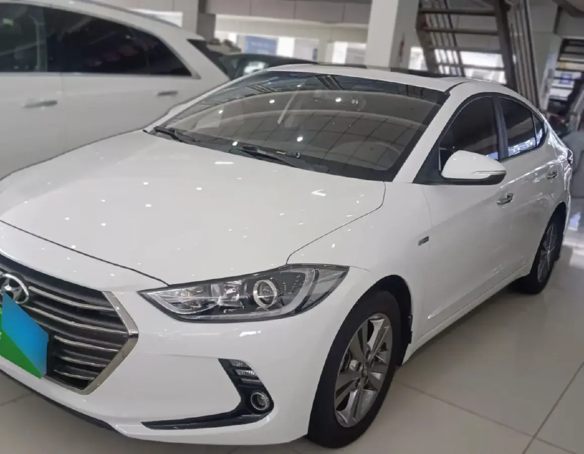 2016 Hyundai Elantra 1.4T 130HP L4 7DCT