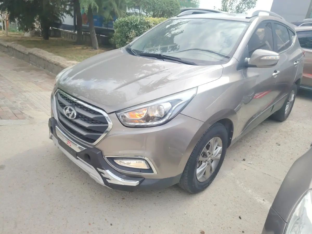 2015 Hyundai ix35 2.0L 165HP L4 6AT