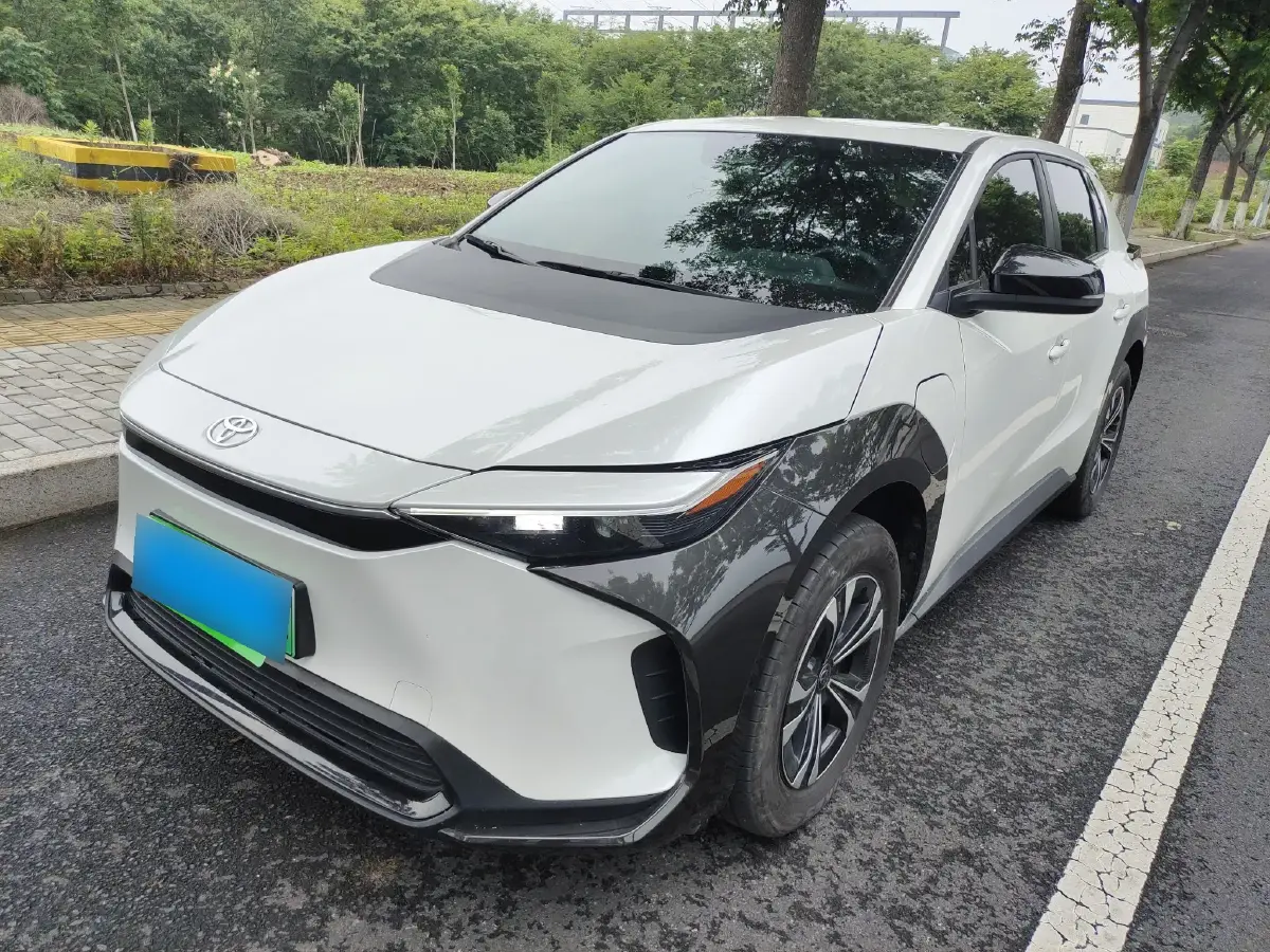 2022 Toyota bZ4X BEV 66.7KWH