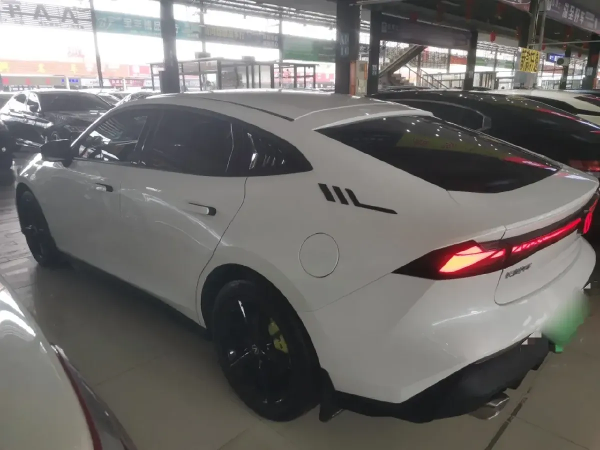 2023 ChangAn UNI-V iDD 1.5T 170HP L4 6TCT PHEV 18.4KWH,autocango,china used car exporter,china ev exporter,chinese used car exporter,chinese used ev exporter