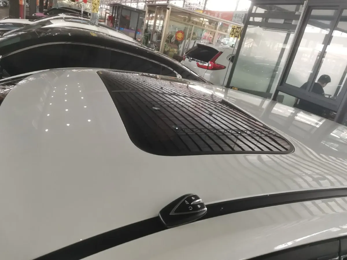 2023 ChangAn UNI-V iDD 1.5T 170HP L4 6TCT PHEV 18.4KWH,autocango,china used car exporter,china ev exporter,chinese used car exporter,chinese used ev exporter