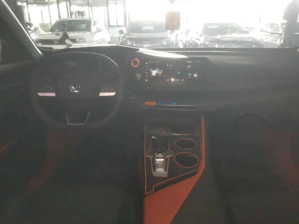 2023 ChangAn UNI-V iDD 1.5T 170HP L4 6TCT PHEV 18.4KWH,autocango,china used car exporter,china ev exporter,chinese used car exporter,chinese used ev exporter