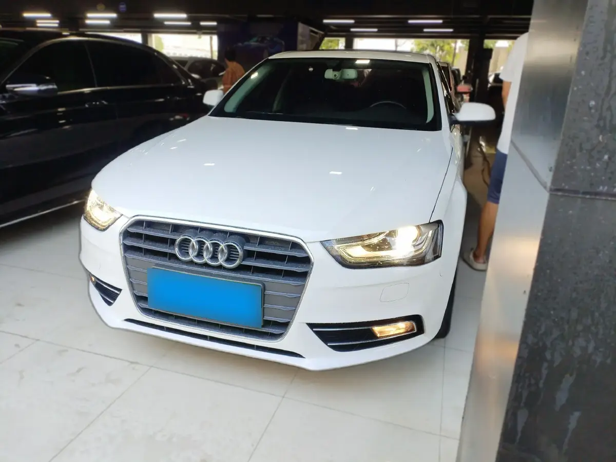 2016 Audi A4L 1.8T 160HP L4 CVT