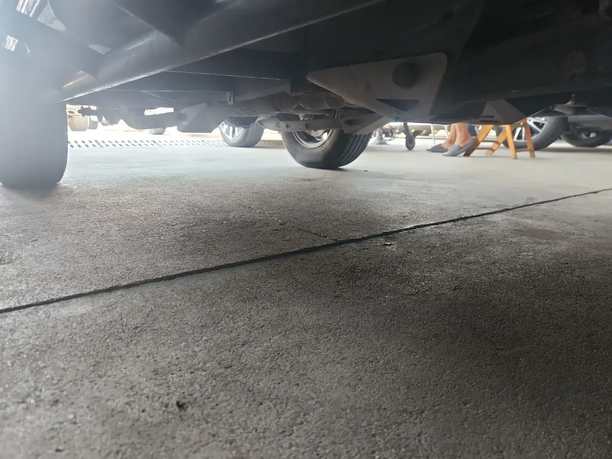 2015 Suzuki Jimny 1.3L 85HP L4 4AT,autocango,china used car exporter,china ev exporter,chinese used car exporter,chinese used ev exporter