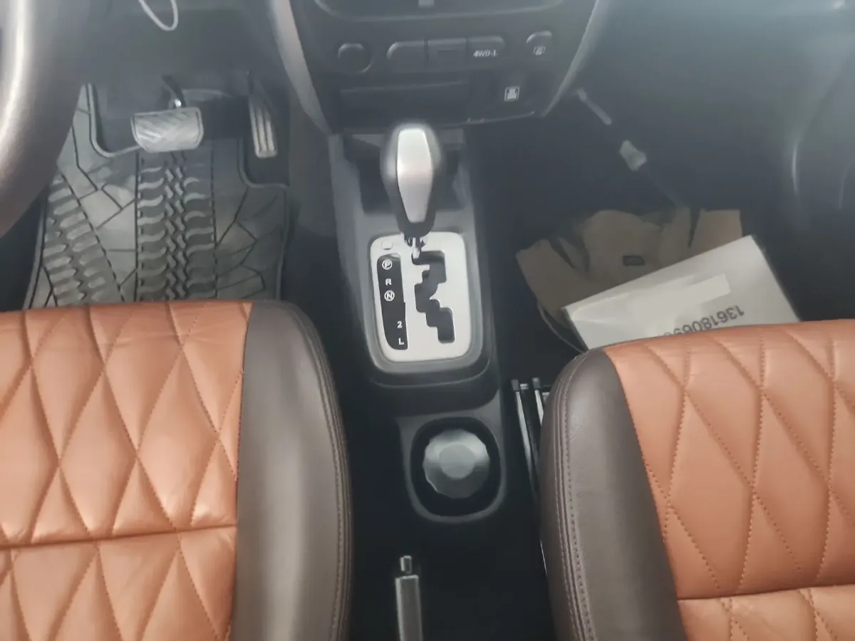 2015 Suzuki Jimny 1.3L 85HP L4 4AT,autocango,china used car exporter,china ev exporter,chinese used car exporter,chinese used ev exporter