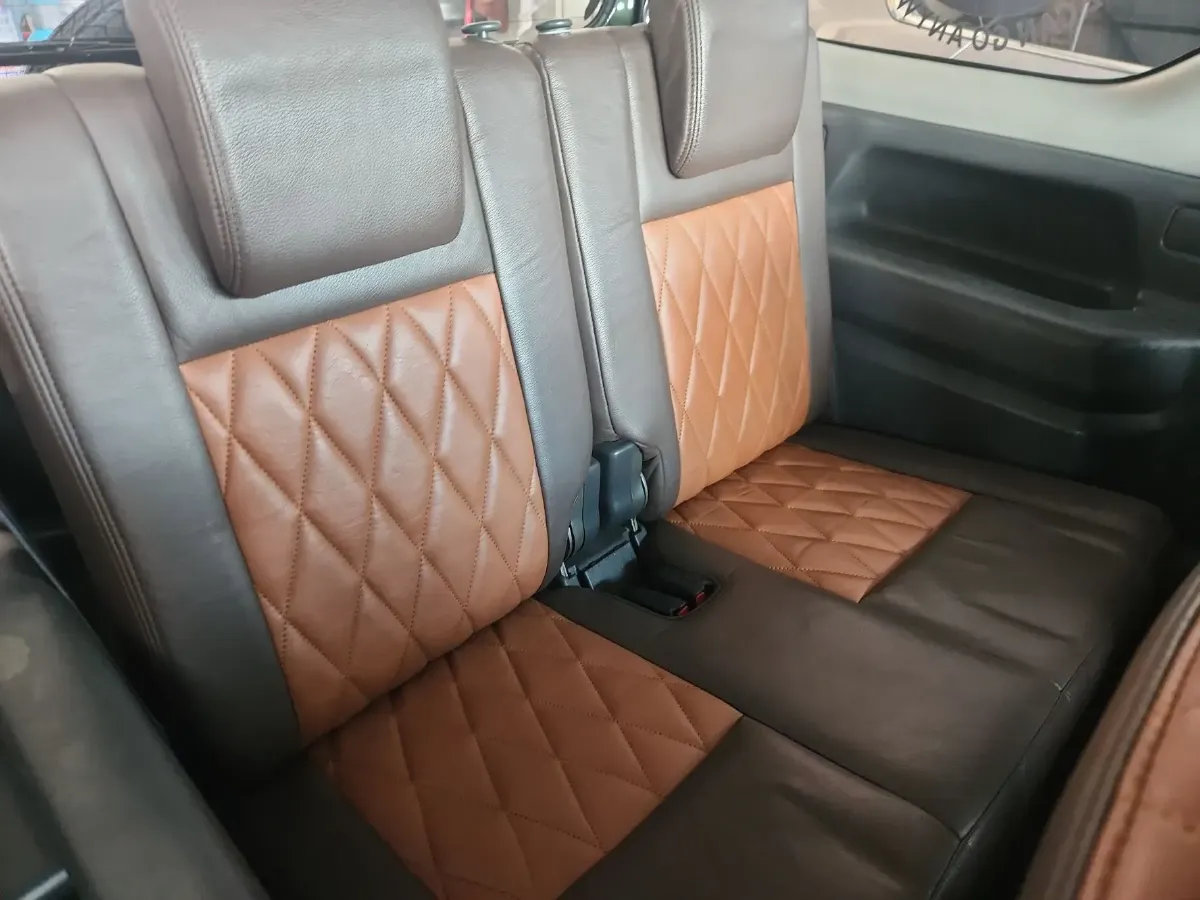 2015 Suzuki Jimny 1.3L 85HP L4 4AT,autocango,china used car exporter,china ev exporter,chinese used car exporter,chinese used ev exporter