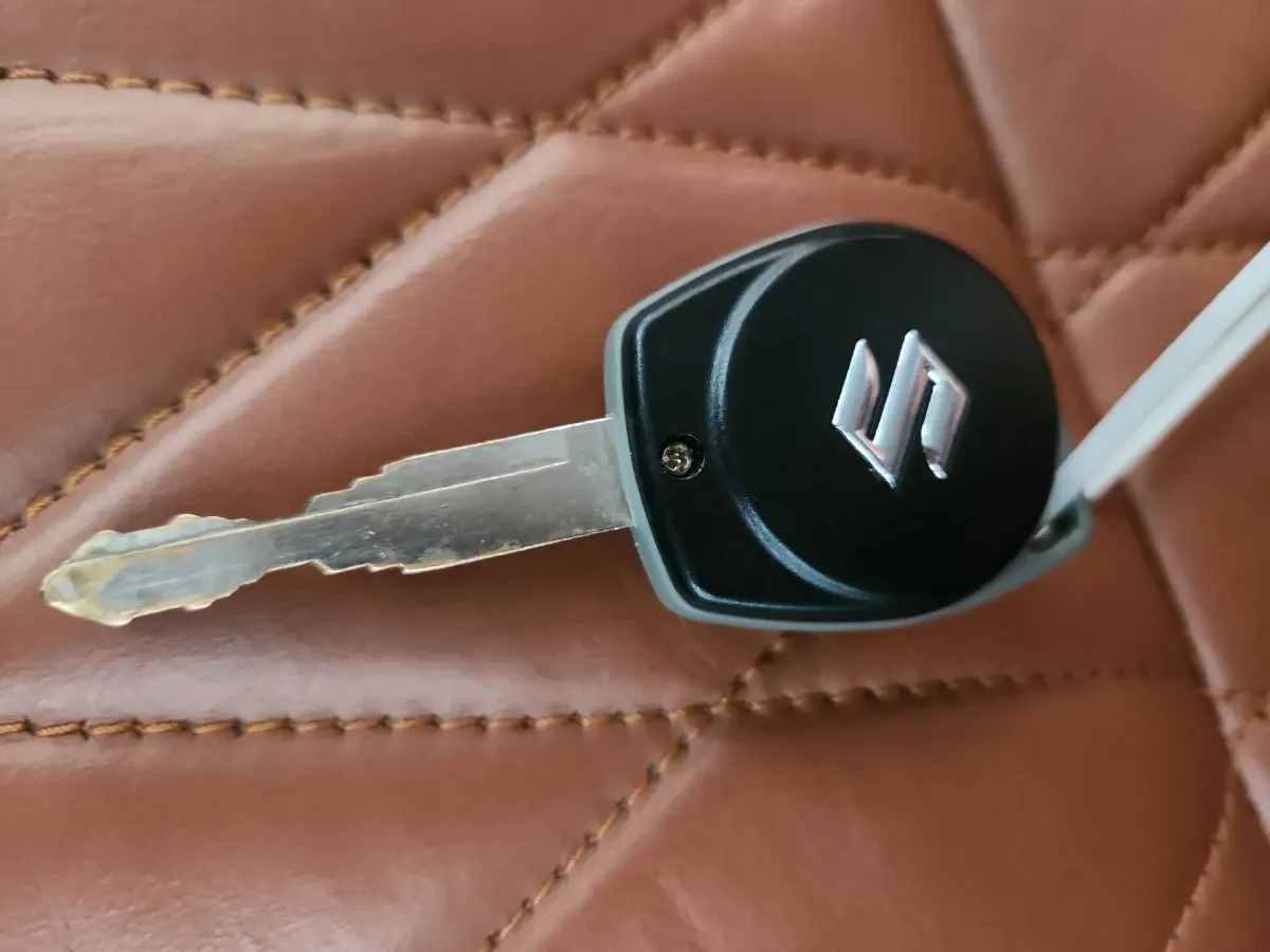 2015 Suzuki Jimny 1.3L 85HP L4 4AT,autocango,china used car exporter,china ev exporter,chinese used car exporter,chinese used ev exporter