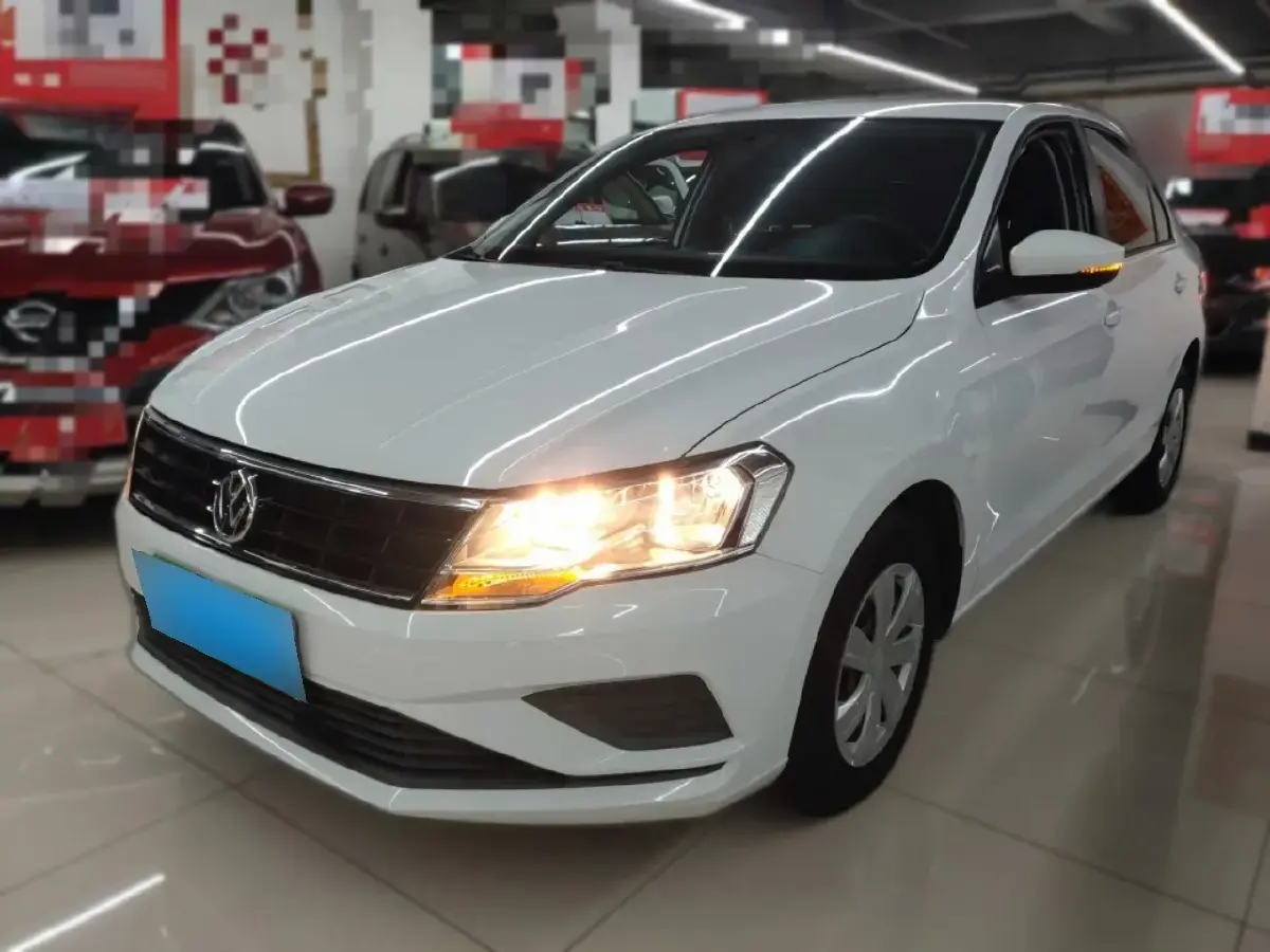 2017 Volkswagen Jetta 1.4L 90HP L4 5MT