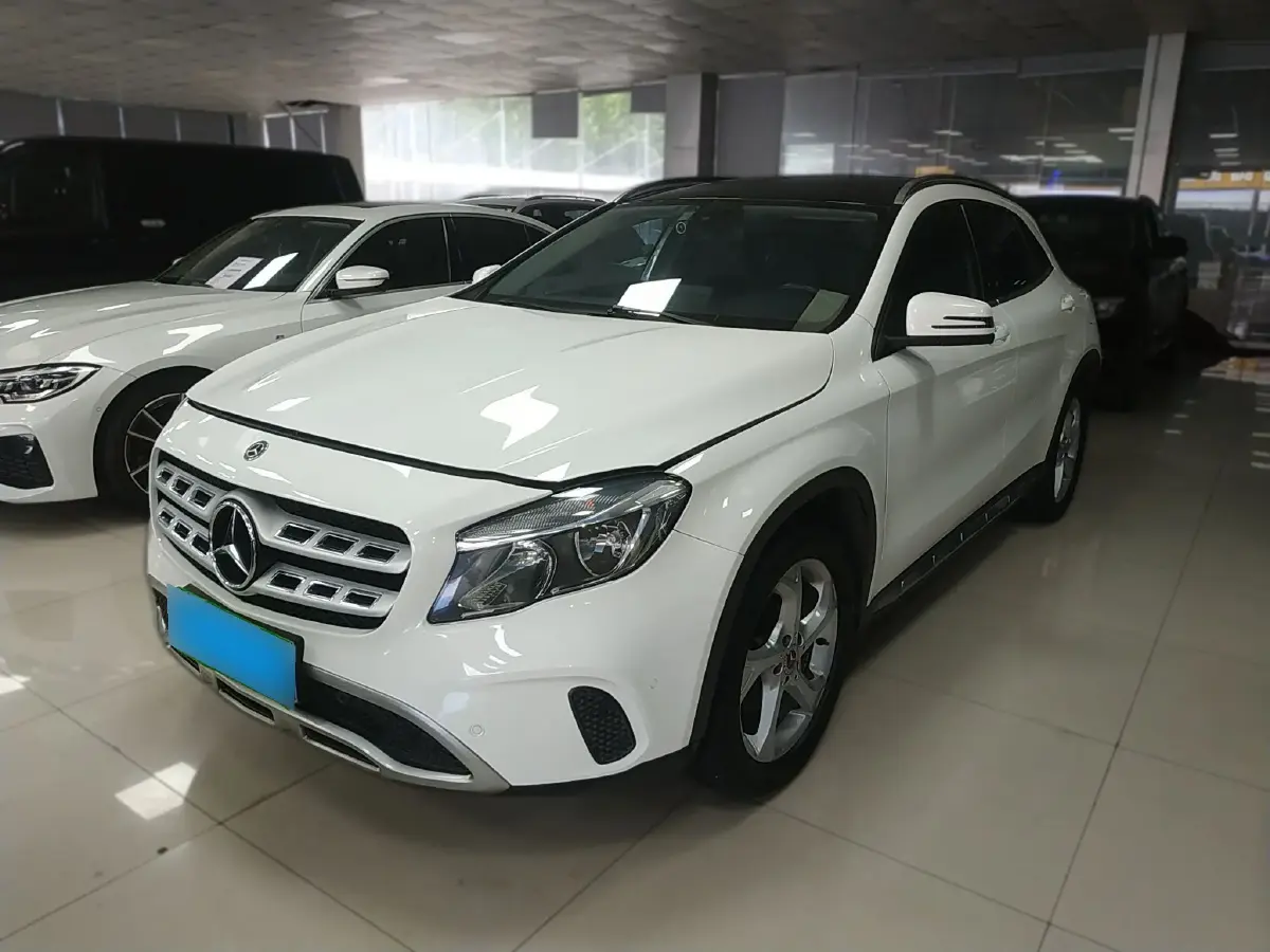 2017 Mercedes-Benz GLA Class 1.6T 156HP L4 7DCT
