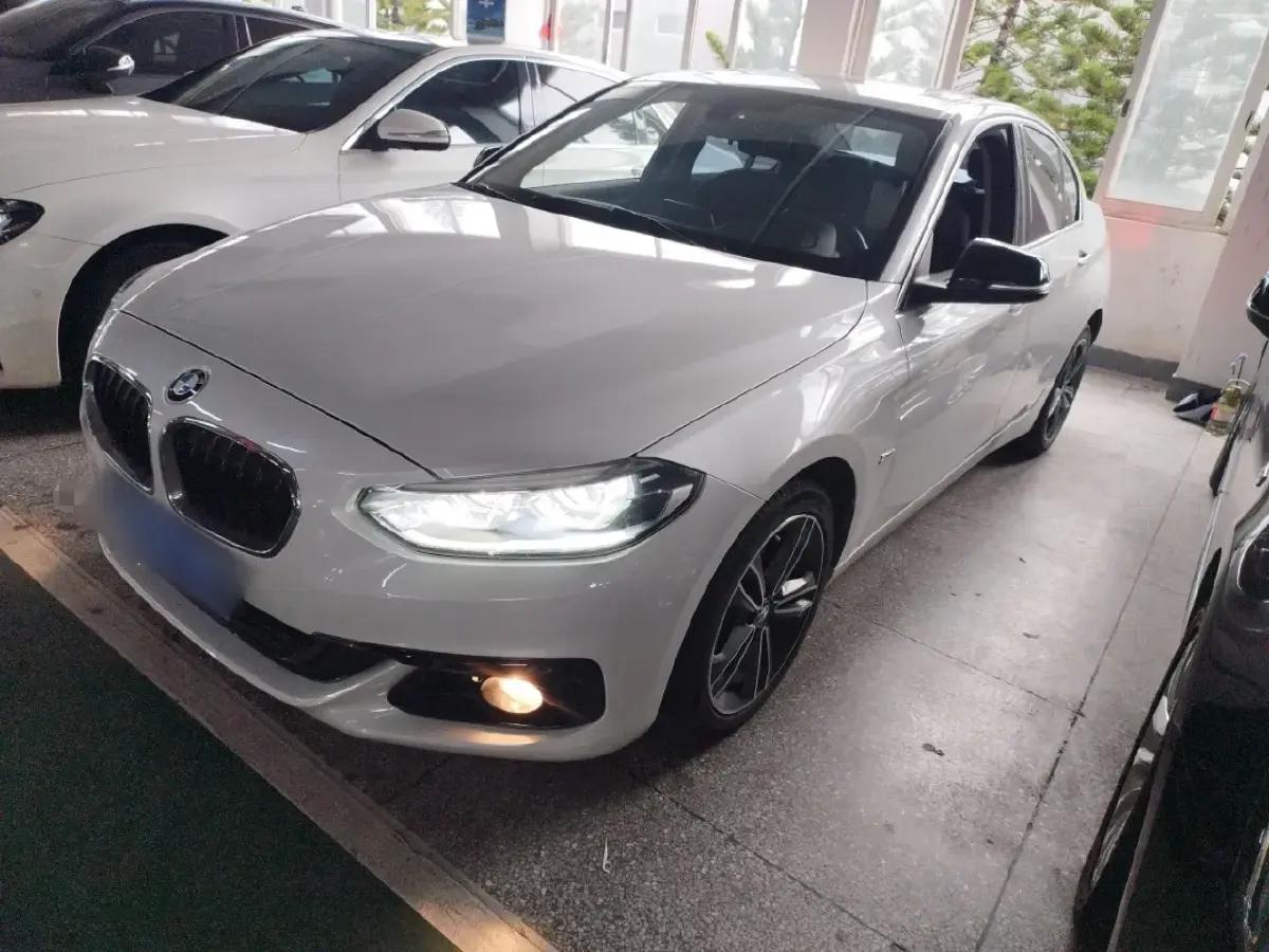 2018 BMW 1 Series 1.5T 136HP L3 6AT