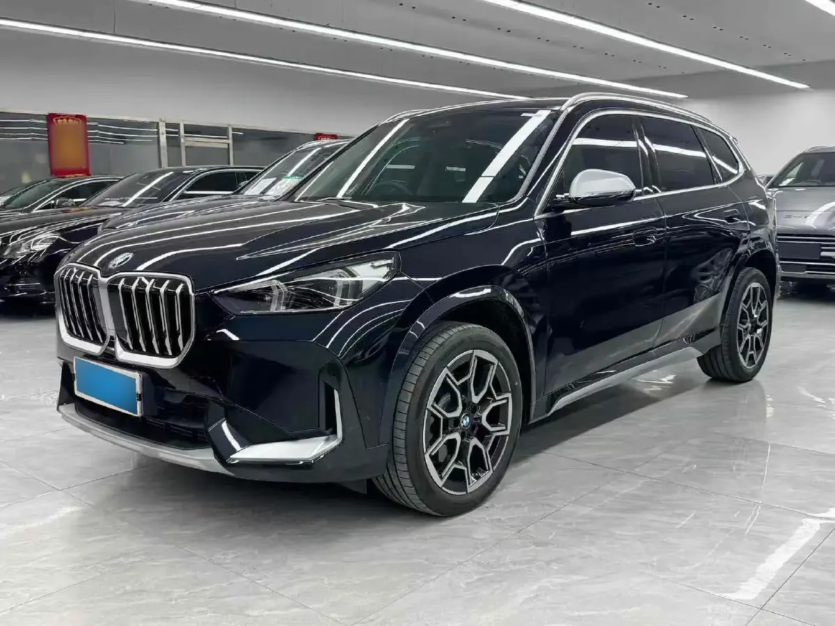 2023 BMW X1 2.0T 204HP L4 7DCT