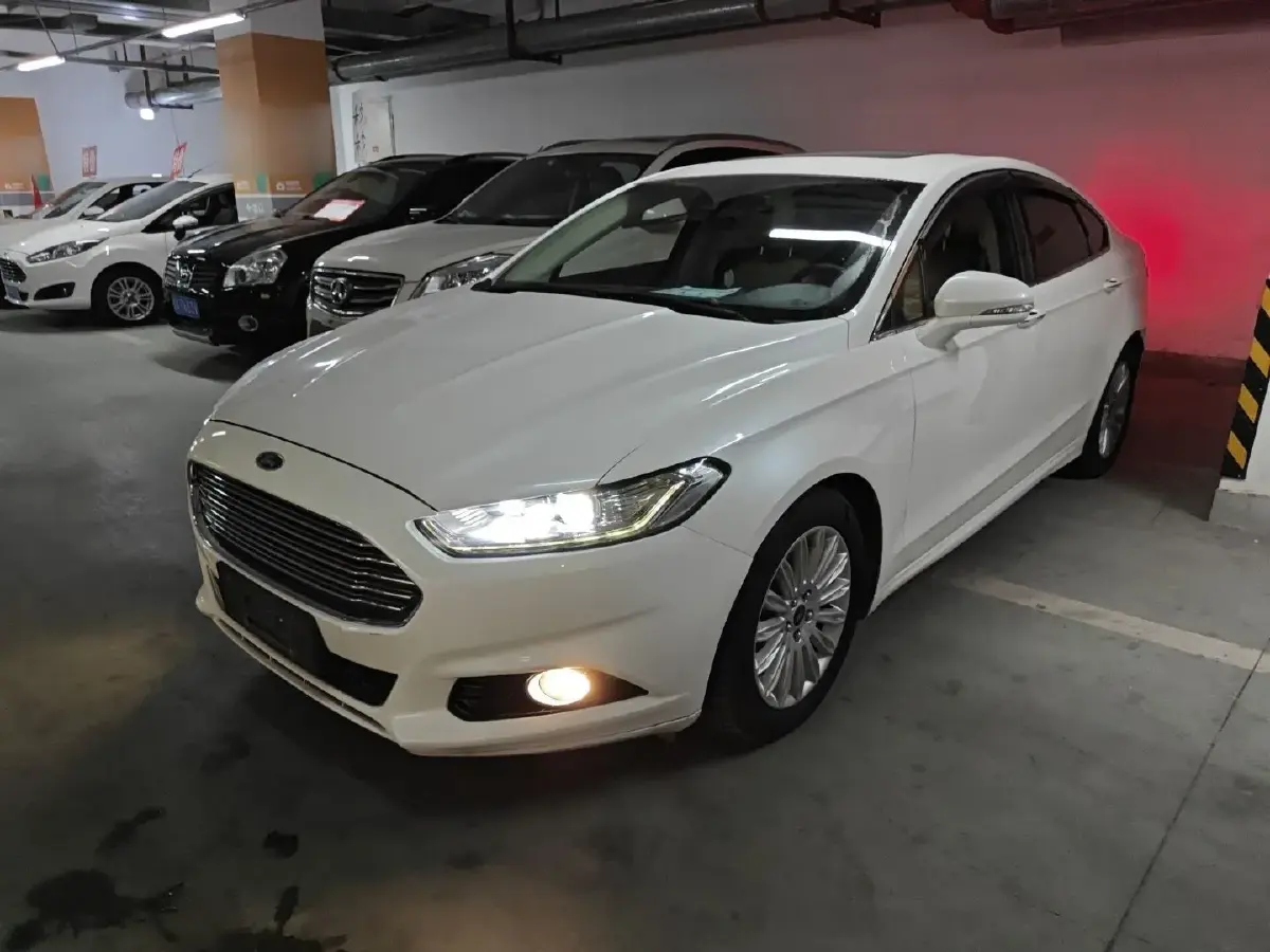 2013 Ford Mondeo 2.0T 203HP L4 6AT