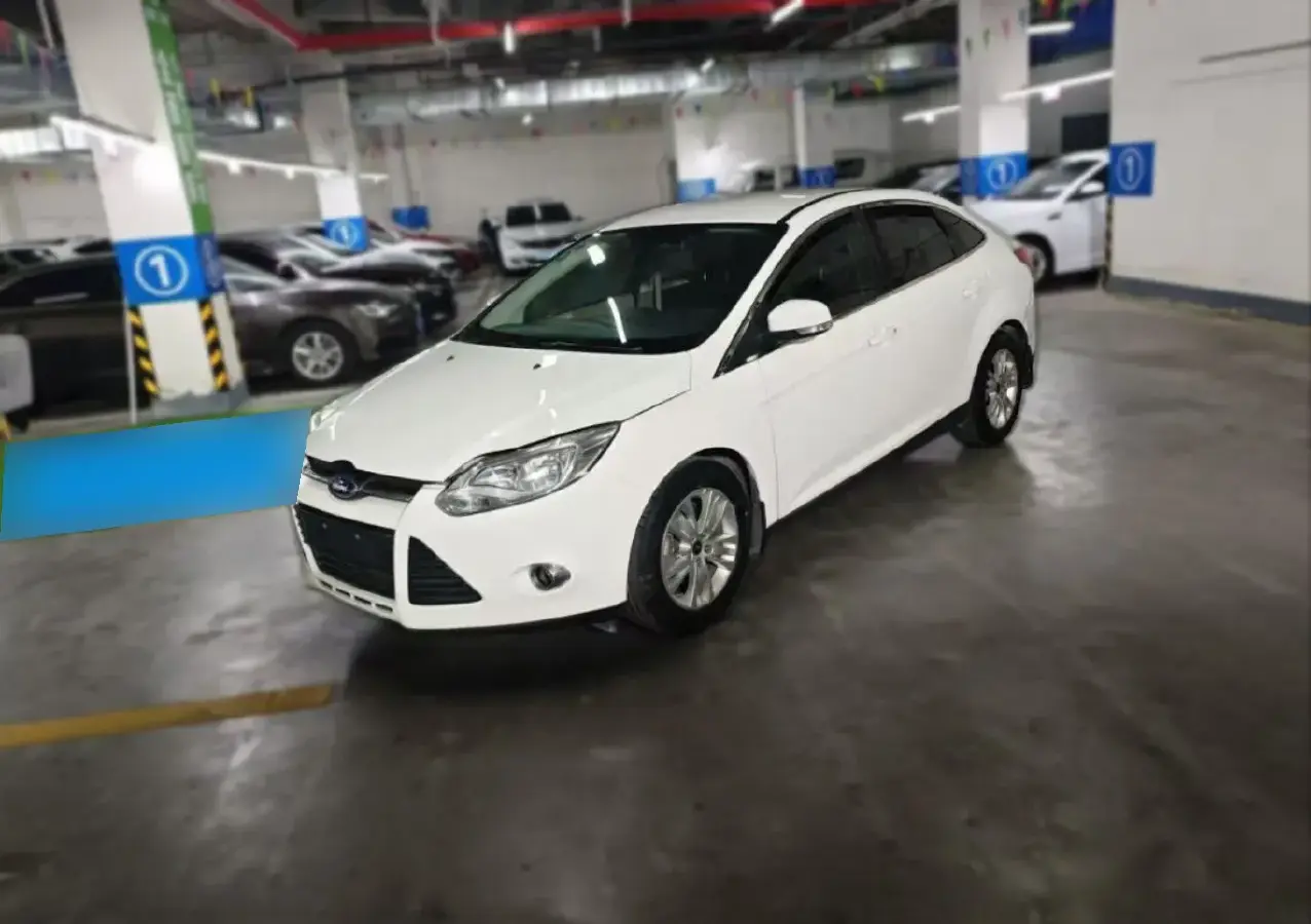 2012 Ford Focus 1.6L 125HP L4 6DCT