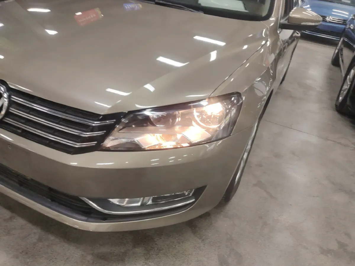 2015 Volkswagen Passat 1.8T 160HP L4 7DCT,autocango,china used car exporter,china ev exporter,chinese used car exporter,chinese used ev exporter