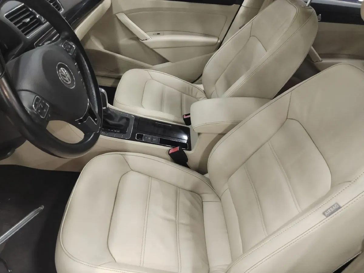 2015 Volkswagen Passat 1.8T 160HP L4 7DCT,autocango,china used car exporter,china ev exporter,chinese used car exporter,chinese used ev exporter