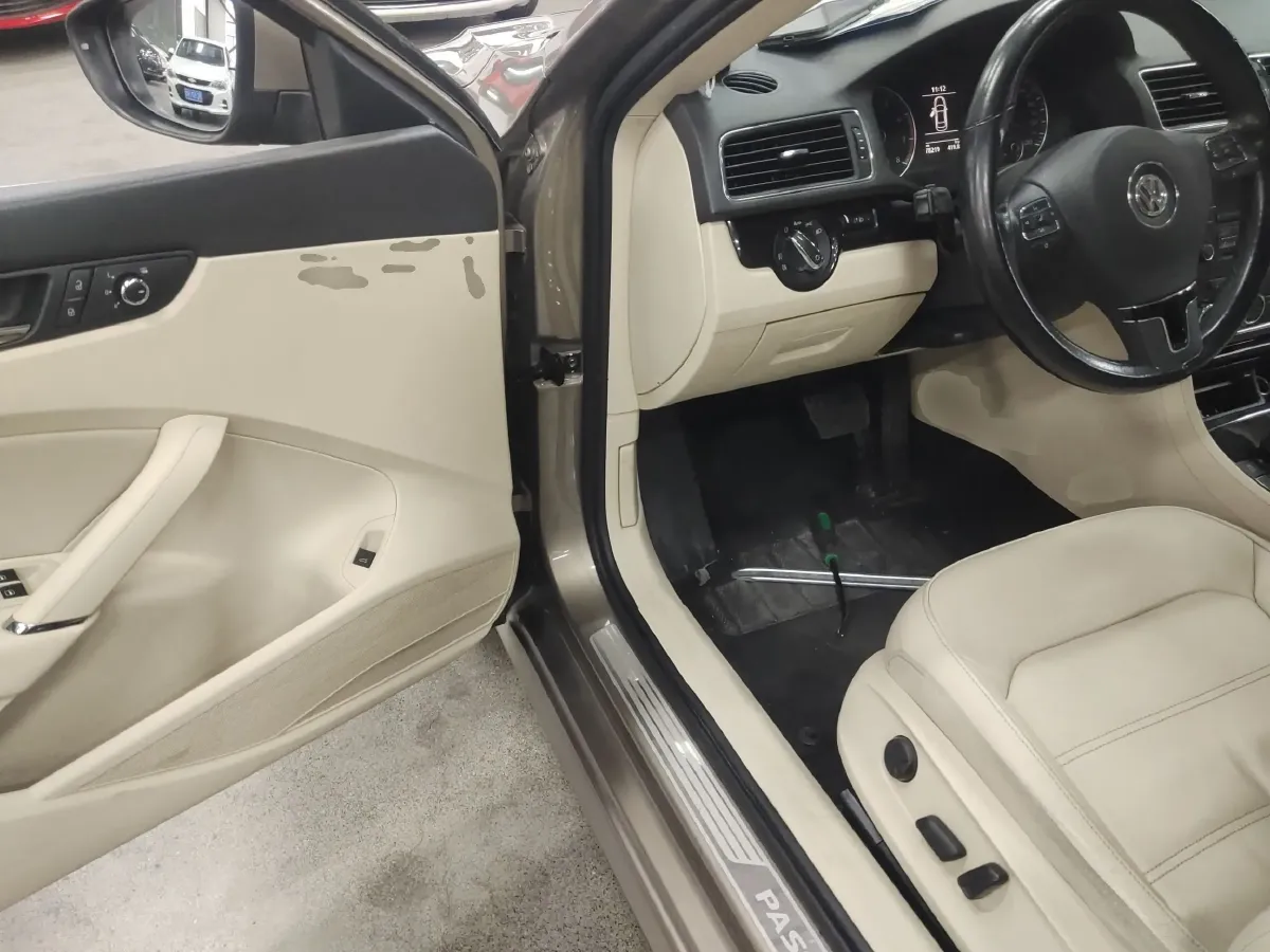 2015 Volkswagen Passat 1.8T 160HP L4 7DCT,autocango,china used car exporter,china ev exporter,chinese used car exporter,chinese used ev exporter