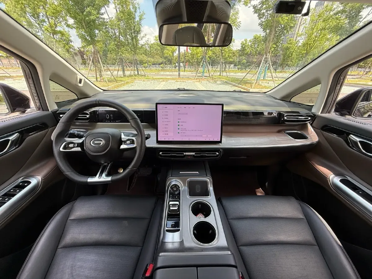 2024 GAC Trumpchi E8 2.0L 140HP L4 2DHT PHEV 25.57KWH,autocango,china used car exporter,china ev exporter,chinese used car exporter,chinese used ev exporter