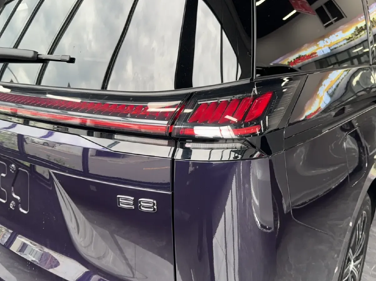 2024 GAC Trumpchi E8 2.0L 140HP L4 2DHT PHEV 25.57KWH,autocango,china used car exporter,china ev exporter,chinese used car exporter,chinese used ev exporter