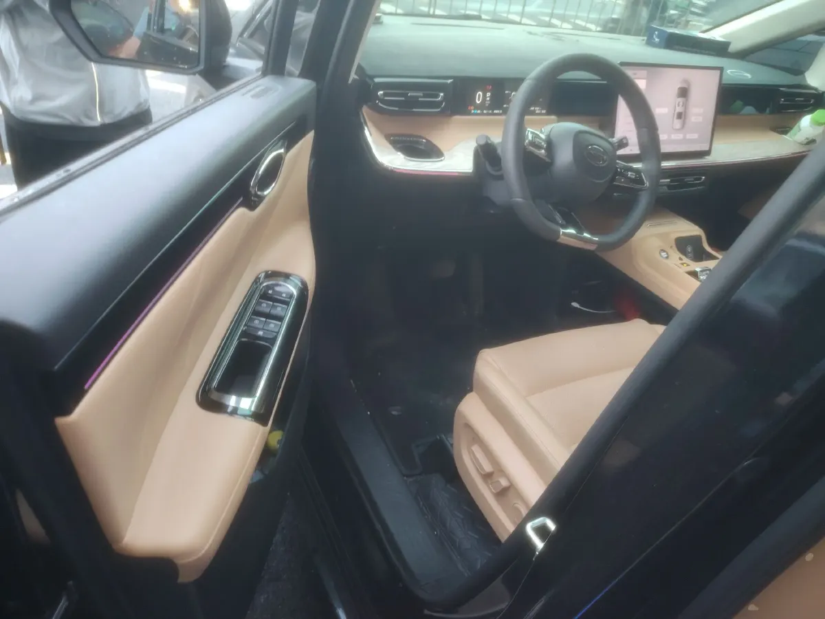 2024 GAC Trumpchi E8 2.0L 140HP L4 2DHT PHEV 25.57KWH,autocango,china used car exporter,china ev exporter,chinese used car exporter,chinese used ev exporter