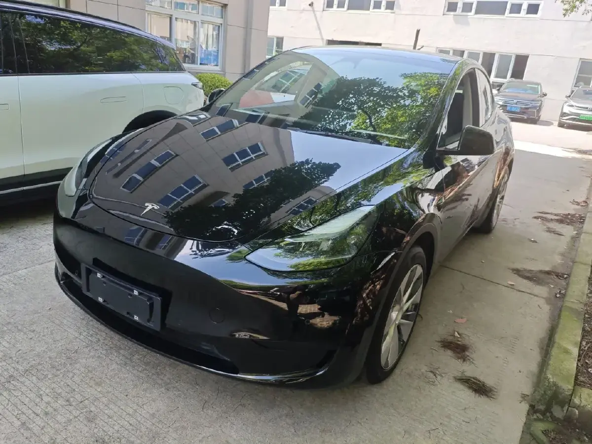 2022 Tesla Model Y BEV 60KWH