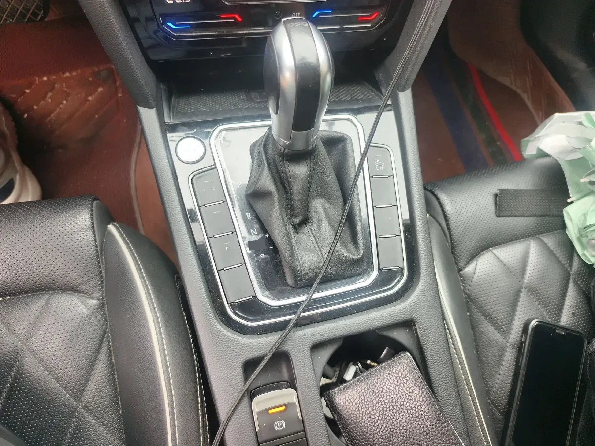 2020 Volkswagen Magotan GTE 1.4T 150HP L4 6DCT PHEV 13KWH,autocango,china used car exporter,china ev exporter,chinese used car exporter,chinese used ev exporter