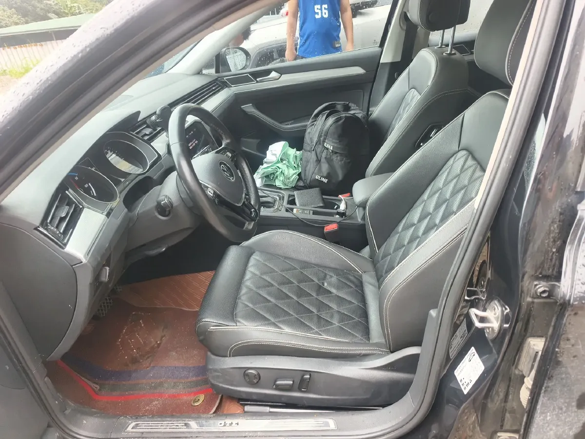 2020 Volkswagen Magotan GTE 1.4T 150HP L4 6DCT PHEV 13KWH,autocango,china used car exporter,china ev exporter,chinese used car exporter,chinese used ev exporter