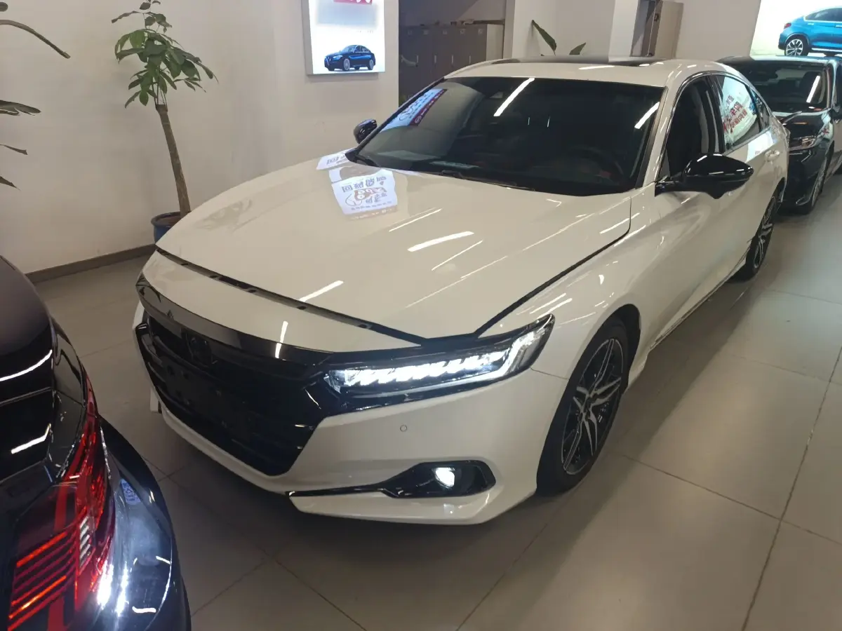 2022 Honda Accord 1.5T 194HP L4 CVT