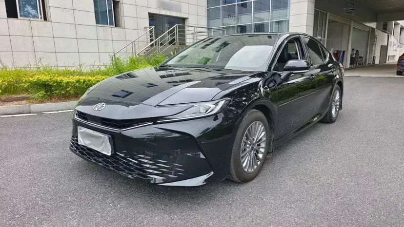 2024 Toyota Camry 2.0L 173HP L4 CVT