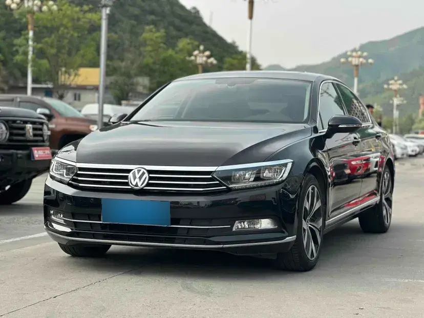 2019 Volkswagen Magotan 2.0T 186HP L4 7DCT