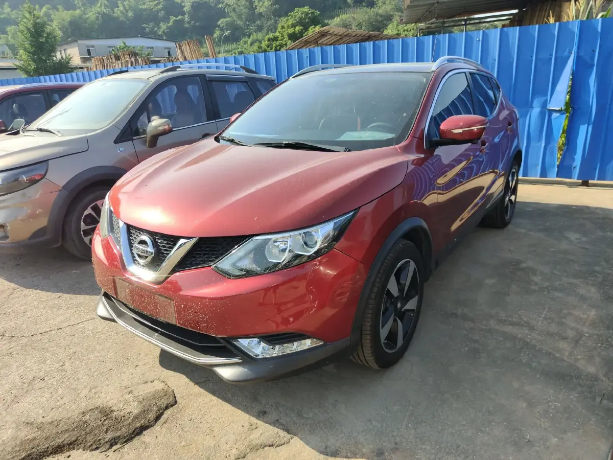 2016 Nissan Qashqai 2.0L 150HP L4 CVT