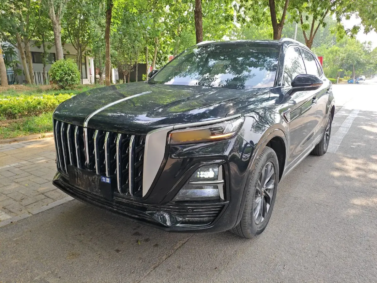 2023 HongQi HS5 2.0T 252HP L4 8AT