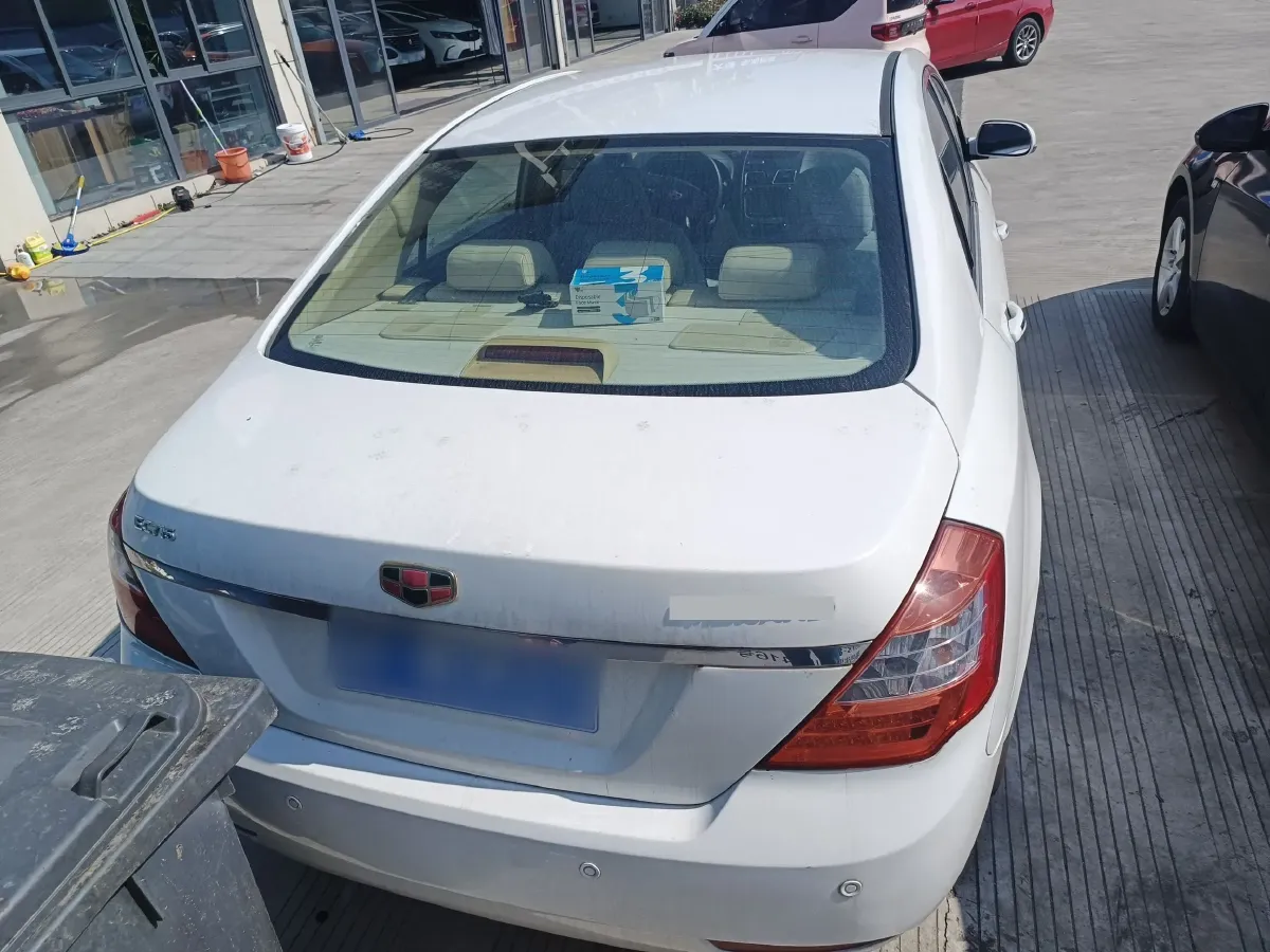 2013 Geely Emgrand Classic 1.5L 109HP L4 5MT,autocango,china used car exporter,china ev exporter,chinese used car exporter,chinese used ev exporter