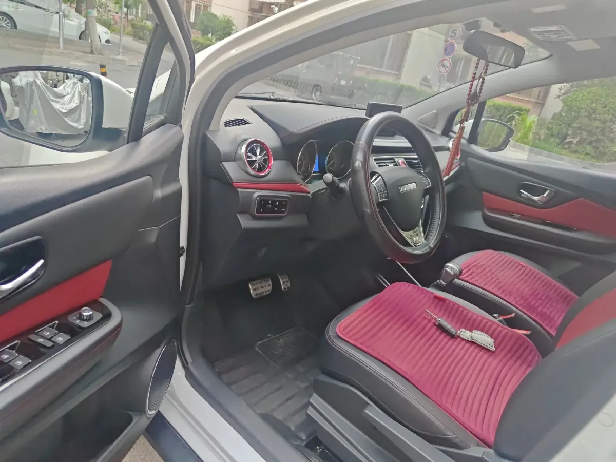 2017 Haval H1 1.5L 106HP L4 6AMT,autocango,china used car exporter,china ev exporter,chinese used car exporter,chinese used ev exporter