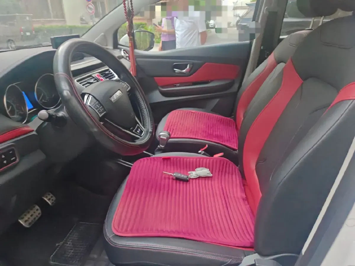 2017 Haval H1 1.5L 106HP L4 6AMT,autocango,china used car exporter,china ev exporter,chinese used car exporter,chinese used ev exporter