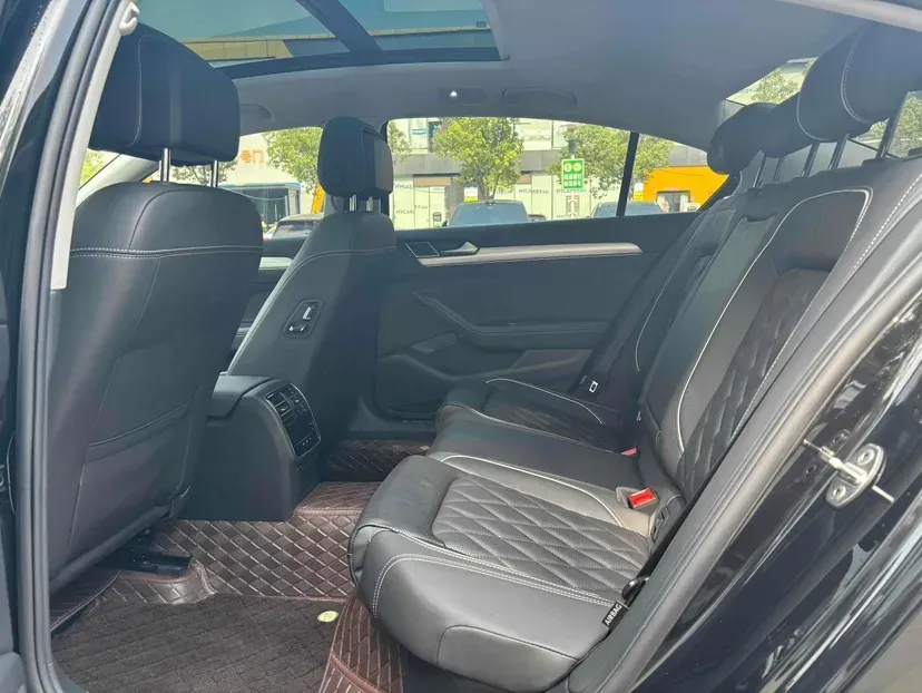 2020 Volkswagen Magotan GTE 1.4T 150HP L4 6DCT PHEV 13KWH,autocango,china used car exporter,china ev exporter,chinese used car exporter,chinese used ev exporter