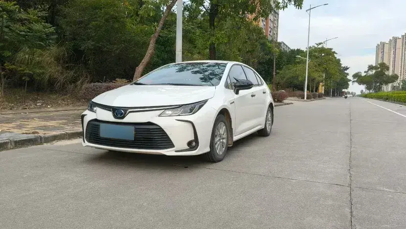 2022 Toyota Corolla 1.8L 98HP L4 E-CVT Hybrid