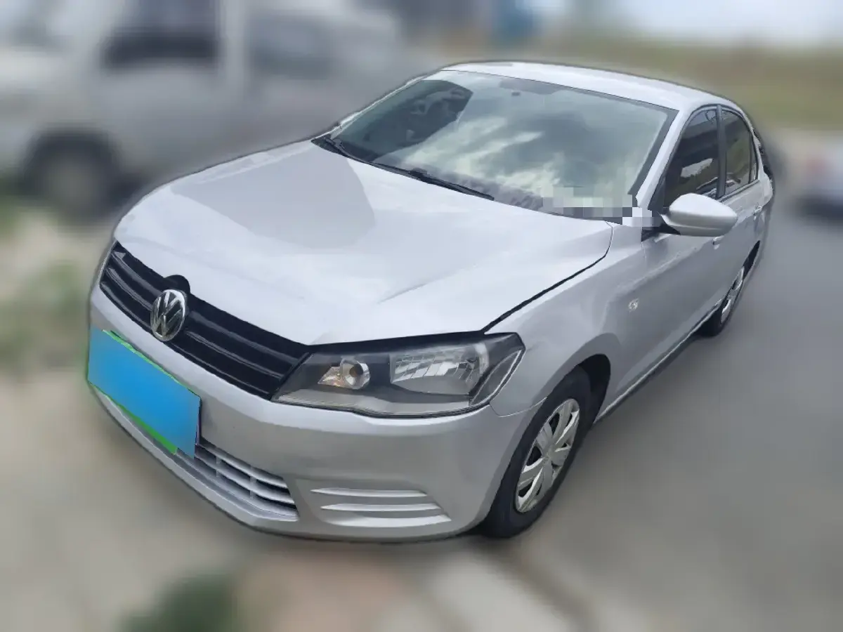 2015 Volkswagen Jetta 1.4L 90HP L4 5MT