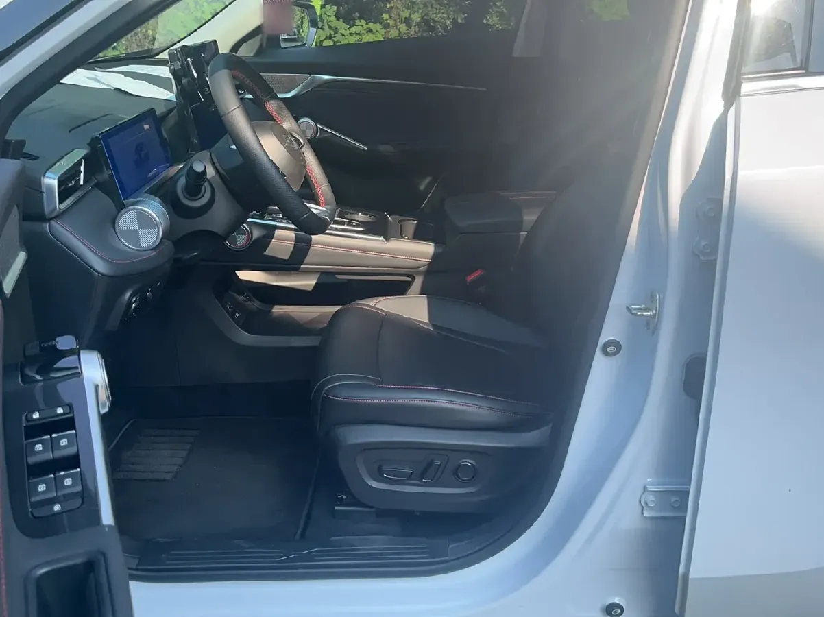 2022 GAC Trumpchi Emkoo 1.5T 177HP L4 7DCT,autocango,china used car exporter,china ev exporter,chinese used car exporter,chinese used ev exporter