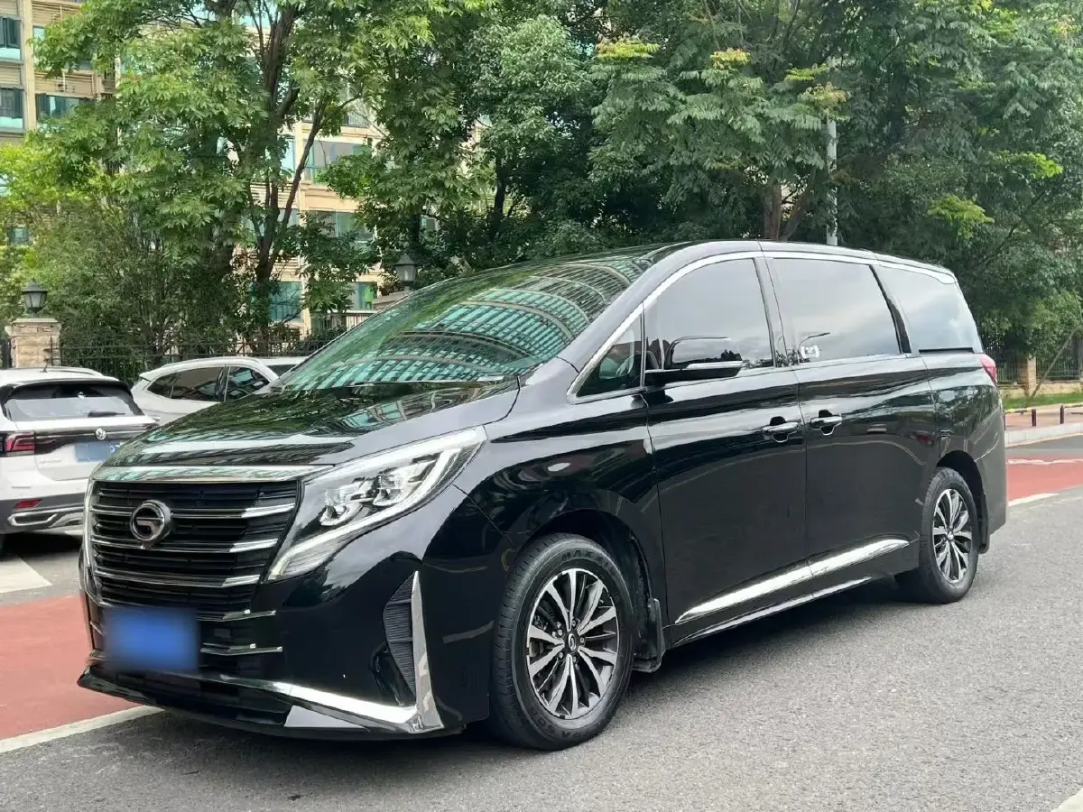 2021 GAC Trumpchi M8 2.0T 252HP L4 8AT