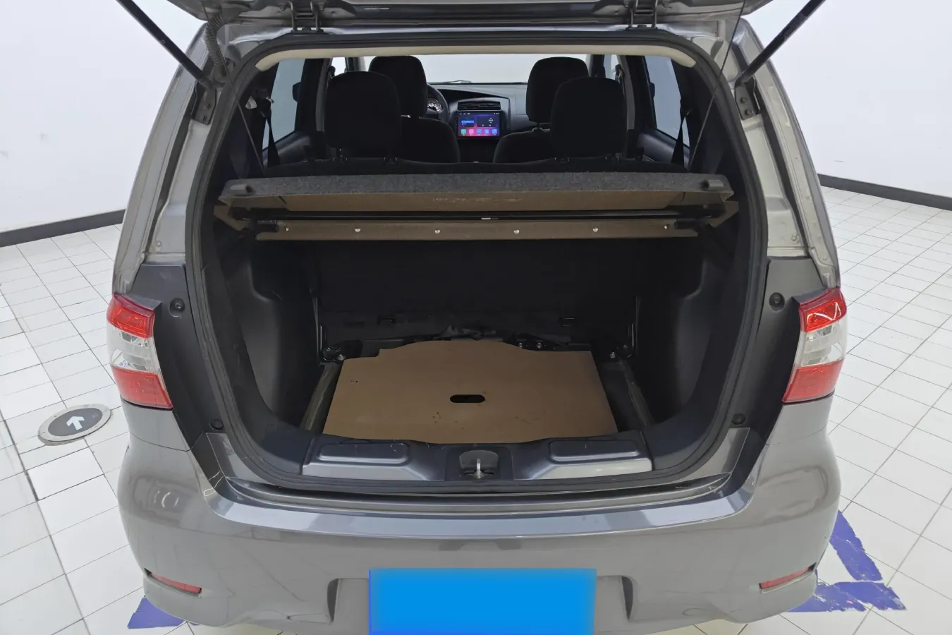 2015 Nissan Livina 1.6L 124HP L4 CVT,autocango,china used car exporter,china ev exporter,chinese used car exporter,chinese used ev exporter